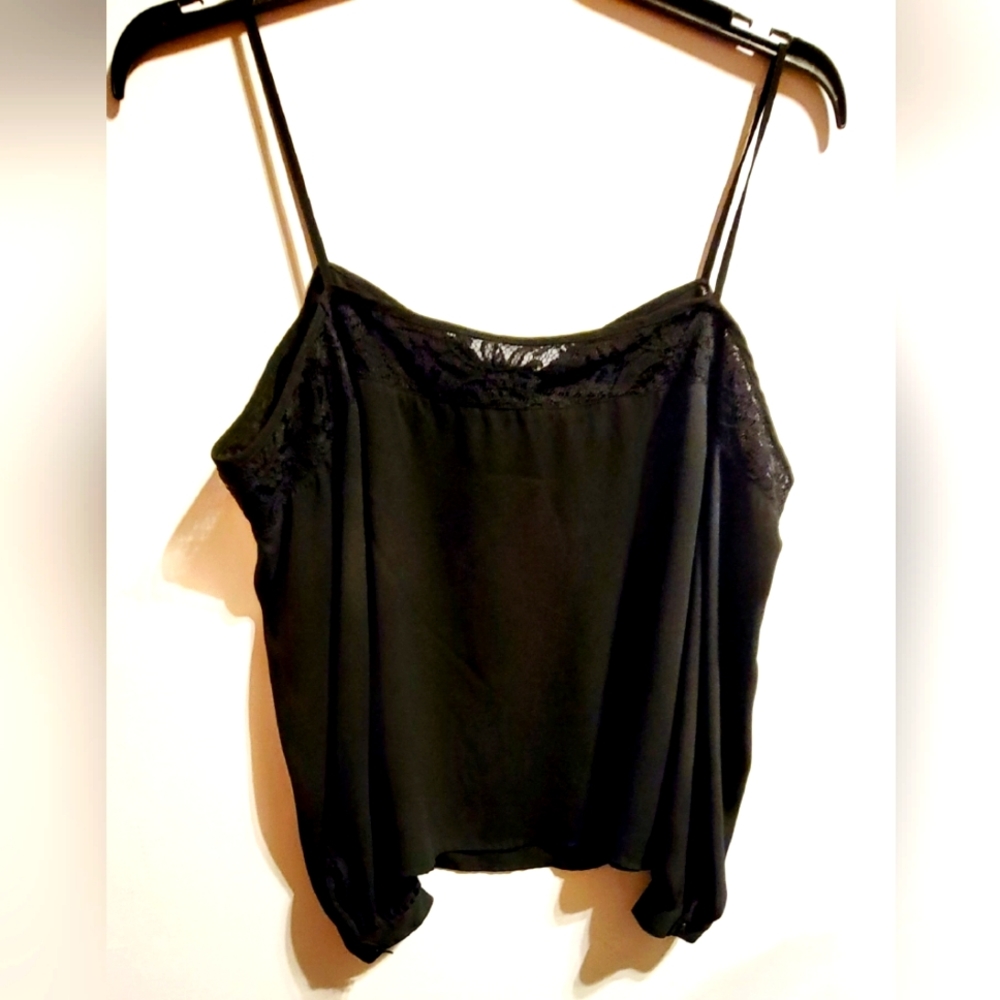 Womans off the shoulder blouse LRG